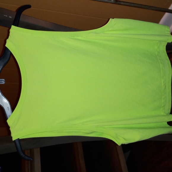 Active Tank - Picture 2 of 3